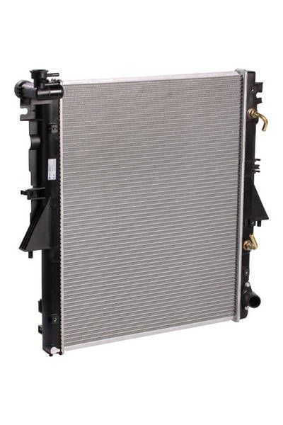 Радиатор системы охлаждения для ам Mitsubishi L200 (15-)Pajero Sport lrc11150 Luzar