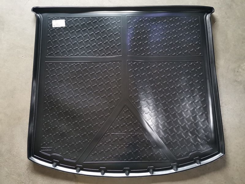 Коврик в багажник полиэтилен Volkswagen Touran 1T3 II 2010-2015 5193500pi Comfort