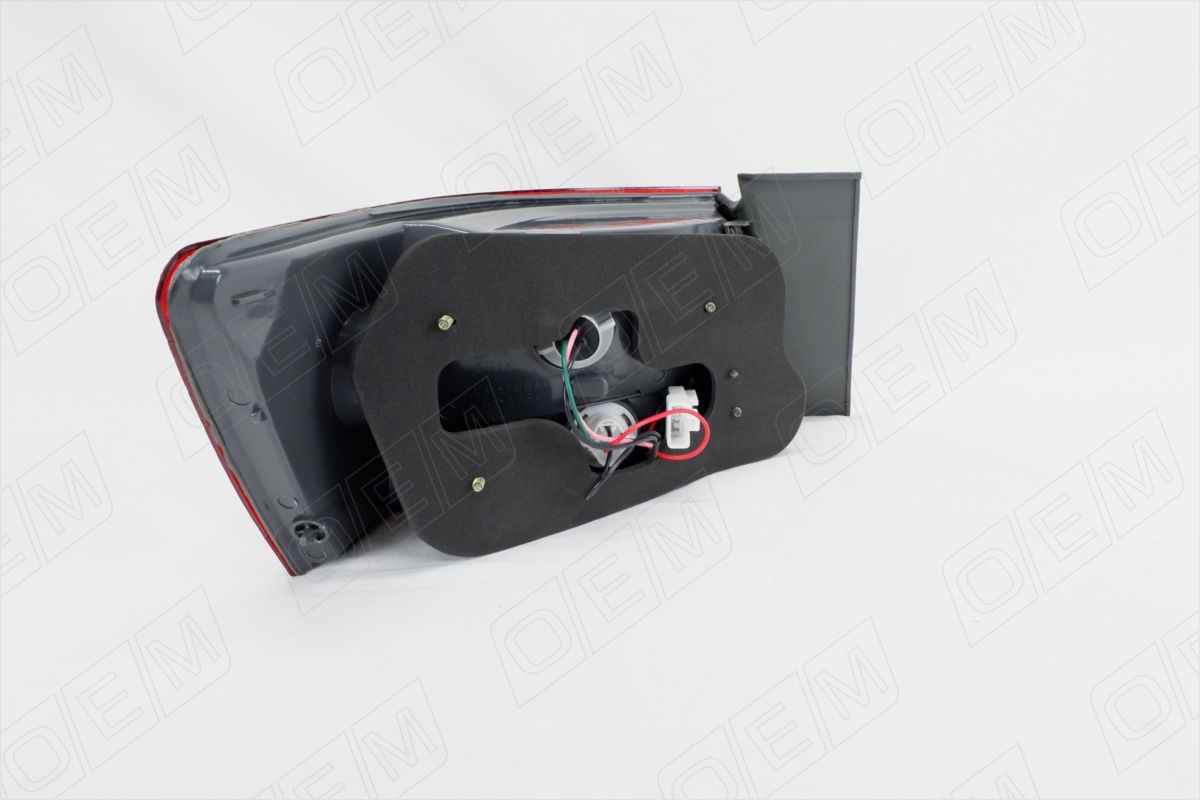 Фонарь правый внешний hyundai sonata n oem0086fonr O.E.M.