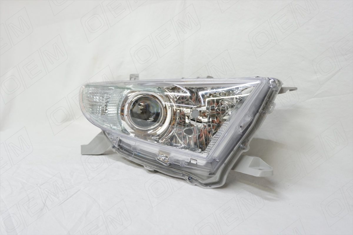 Фара правая галогеновая Toyota Highlander II U40 2007-2013 OEM0187FR O.E.M.