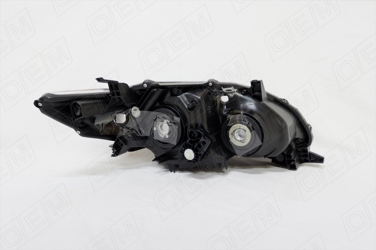 Фара левая toyota corolla e галоген с корректором OEM0214FL O.E.M.