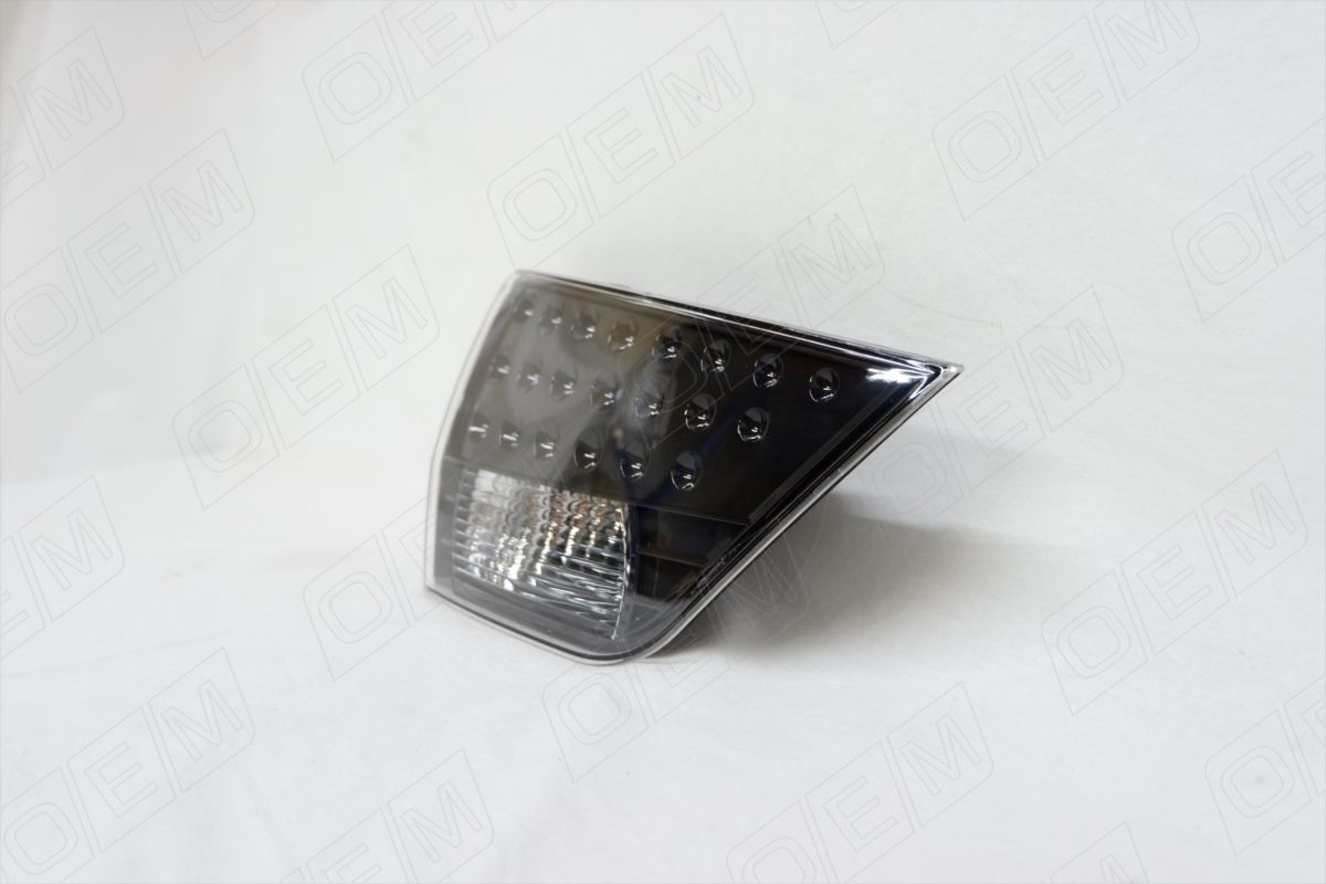 Фонарь левый внутренний Mitsubishi Outlander 2 XL (2007-2012) oem0316fonl O.E.M.