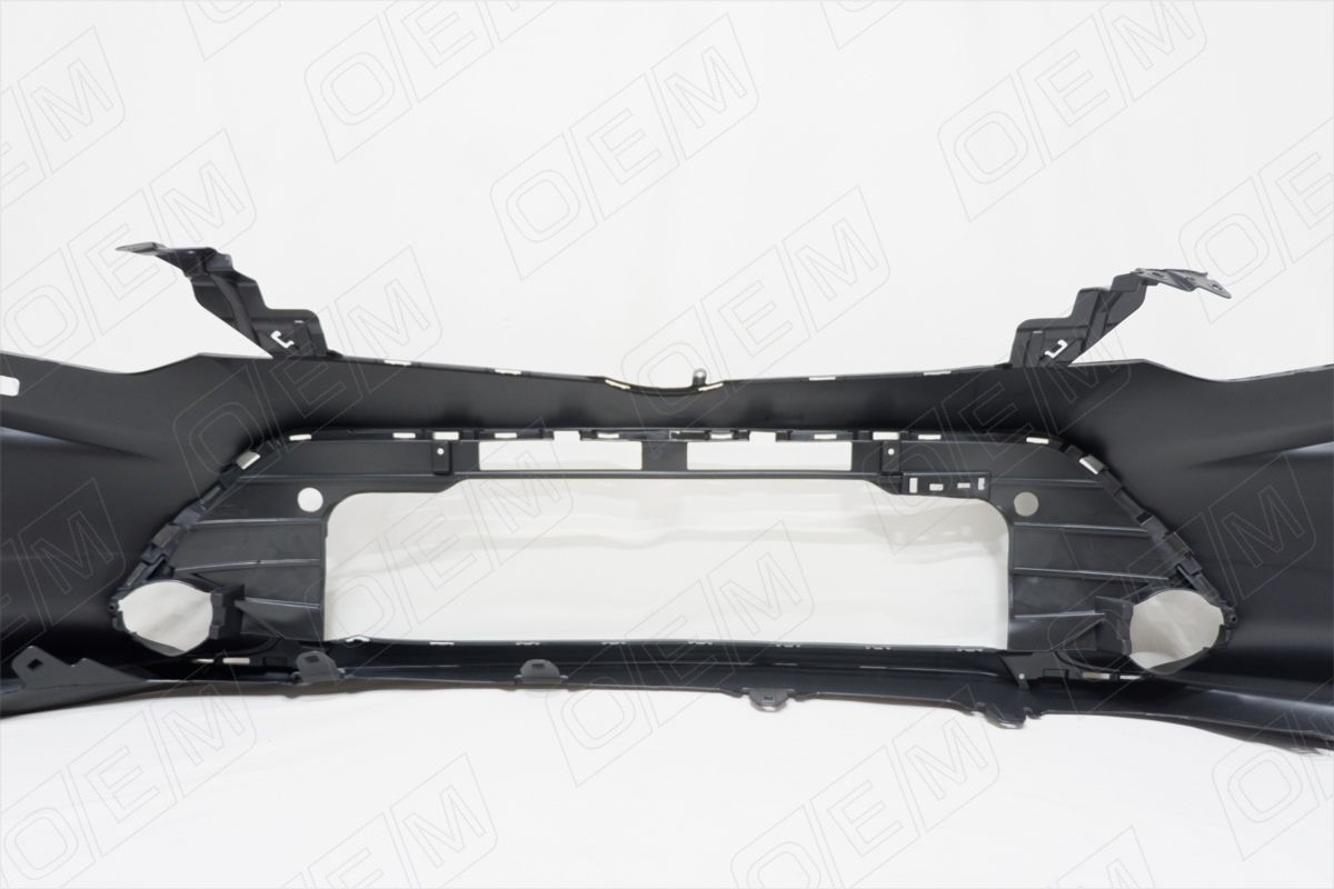 Бампер передний toyota camry xv под фароомыватели oem0526 O.E.M.