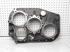 Корпус задней крышки КПП Fuller JS220-1707015 js2201707015 Fuller Корпус задней крышки КПП Fuller JS220-1707015 js2201707015 Fuller