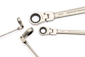 515418 Ключ комбинированный трещоточный шарнирный 18 мм