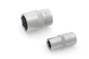 600040 Головка шестигранная 4 мм 1/4"