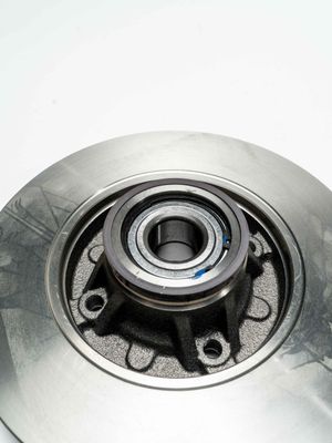 Диск тормозной с подшипником задн. невент. (с ABS) PEUGEOT 308 2008-, CITROEN C4 2010-, CITROEN C4 S