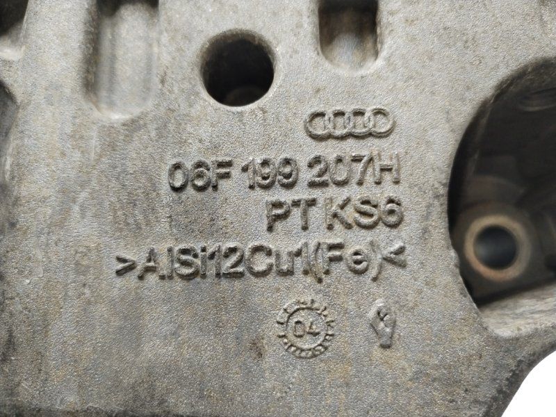 БУ 06F199207H Кронштейн двигателя Volkswagen Golf 2007 5 2.0 FSI   Прав. by9c12410 Б/У запчасти