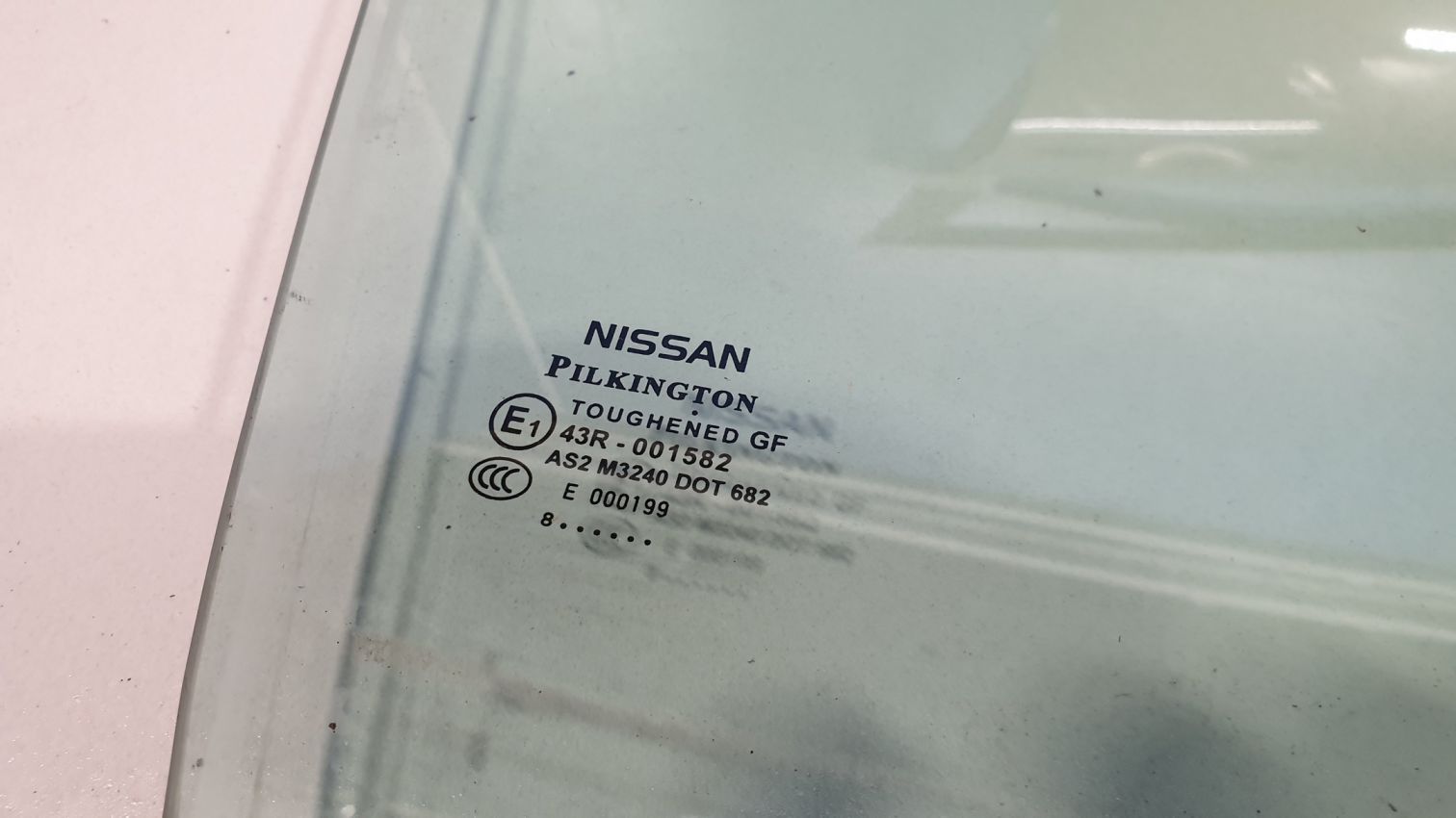 Б/У 80300JD000 Стекло двери передней правой для Nissan Qashqai J10 2006-2014 BY1A140592 Б/У запчасти