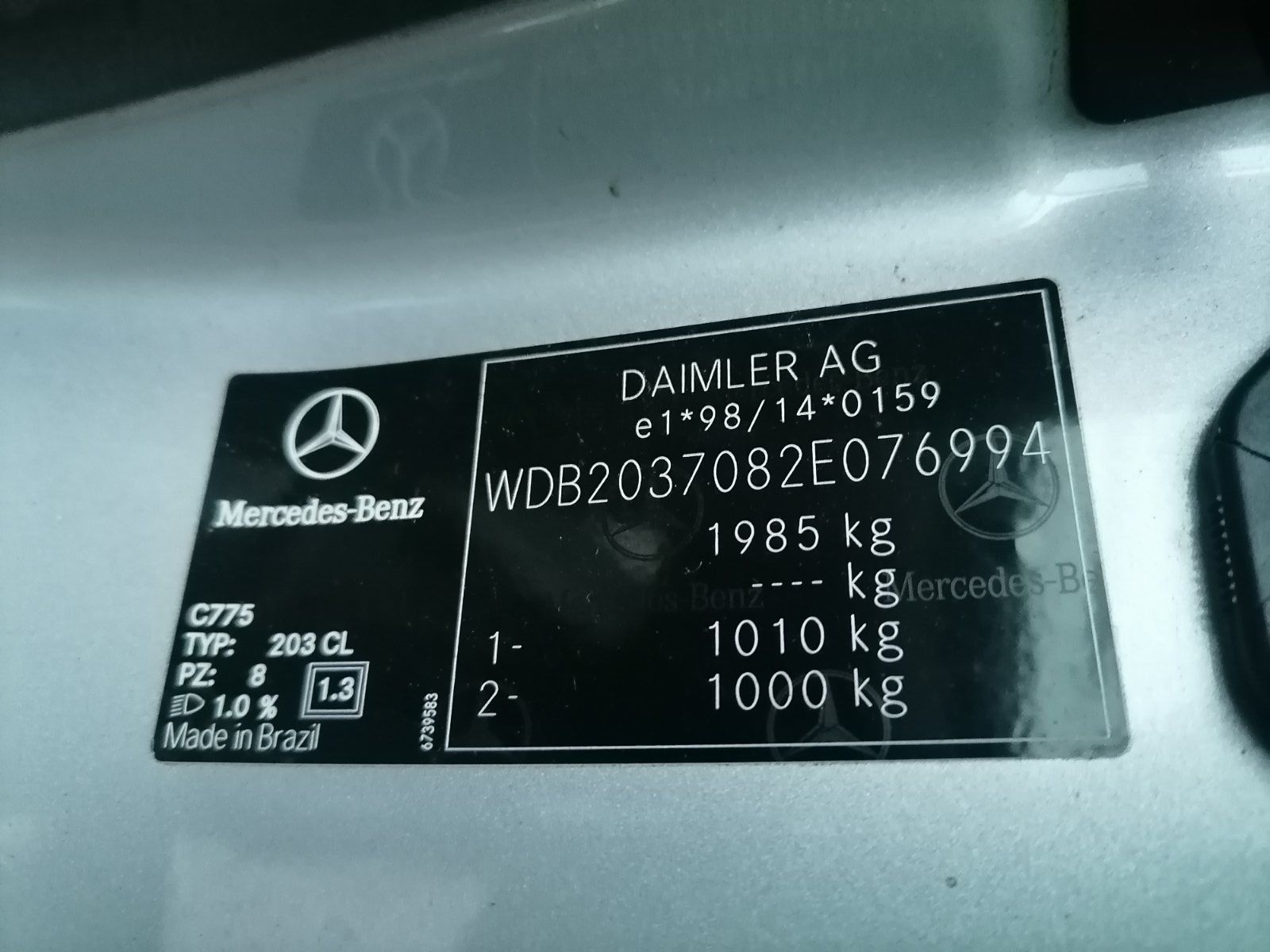 Б/У A2038800428 Петля капота правая Mercedes CLC (CL203) (2008-2011)  Проверочный срок устанавливает bu6a1426528 Б/У запчасти