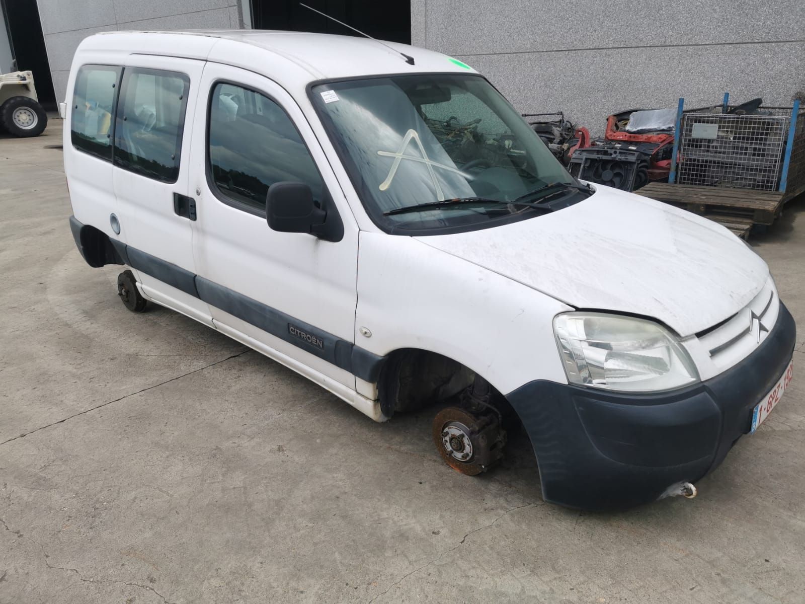 Б/У 9806252980 Стекло двери задней правой Citroen Berlingo 1 (1996-2012)  Проверочный срок устанавли bu6a1907033 Б/У запчасти