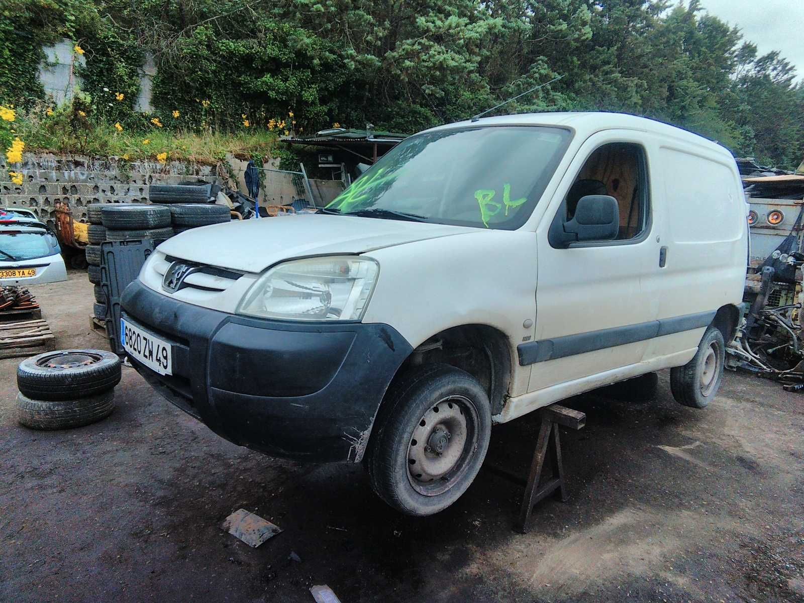 Б/У 9136J4 Замок двери передней правой Peugeot Partner 1 (1996-2008)  Проверочный срок устанавливает bu6a1020079 Б/У запчасти