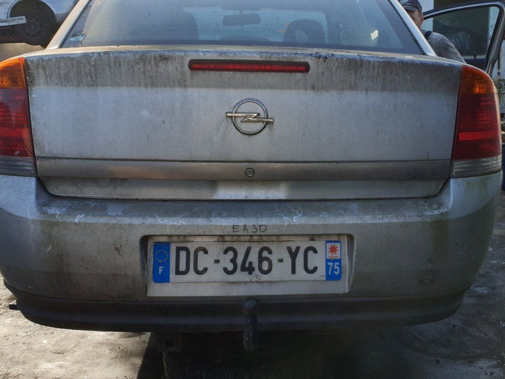 Б/У 93186030 Дверь передняя правая Vectra C (2002-2008) потертость, вмятина, разукомплектована Прове BY9A1032261 Б/У запчасти