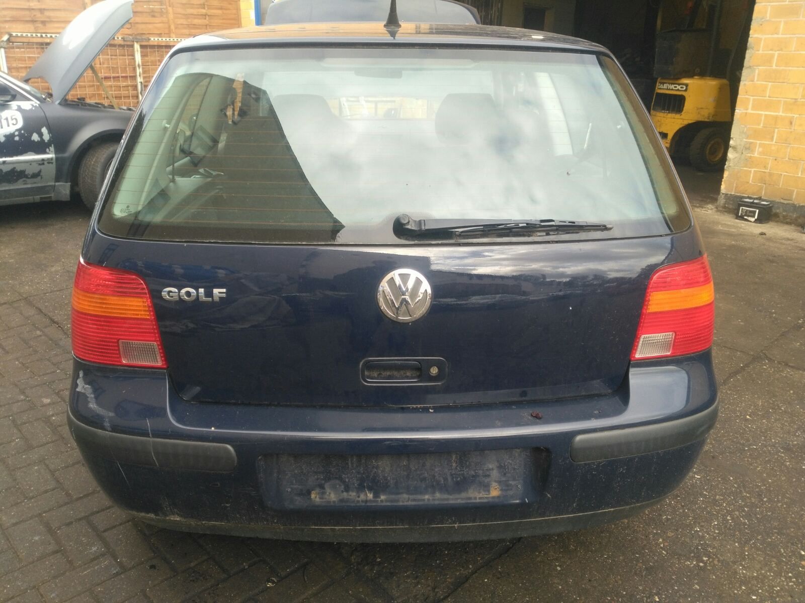 Б/У 1J1422075LX Рейка рулевая Volkswagen Golf 4 (1997-2004) Европа, порваны пыльники Проверочный сро bu6a1554255 Б/У запчасти