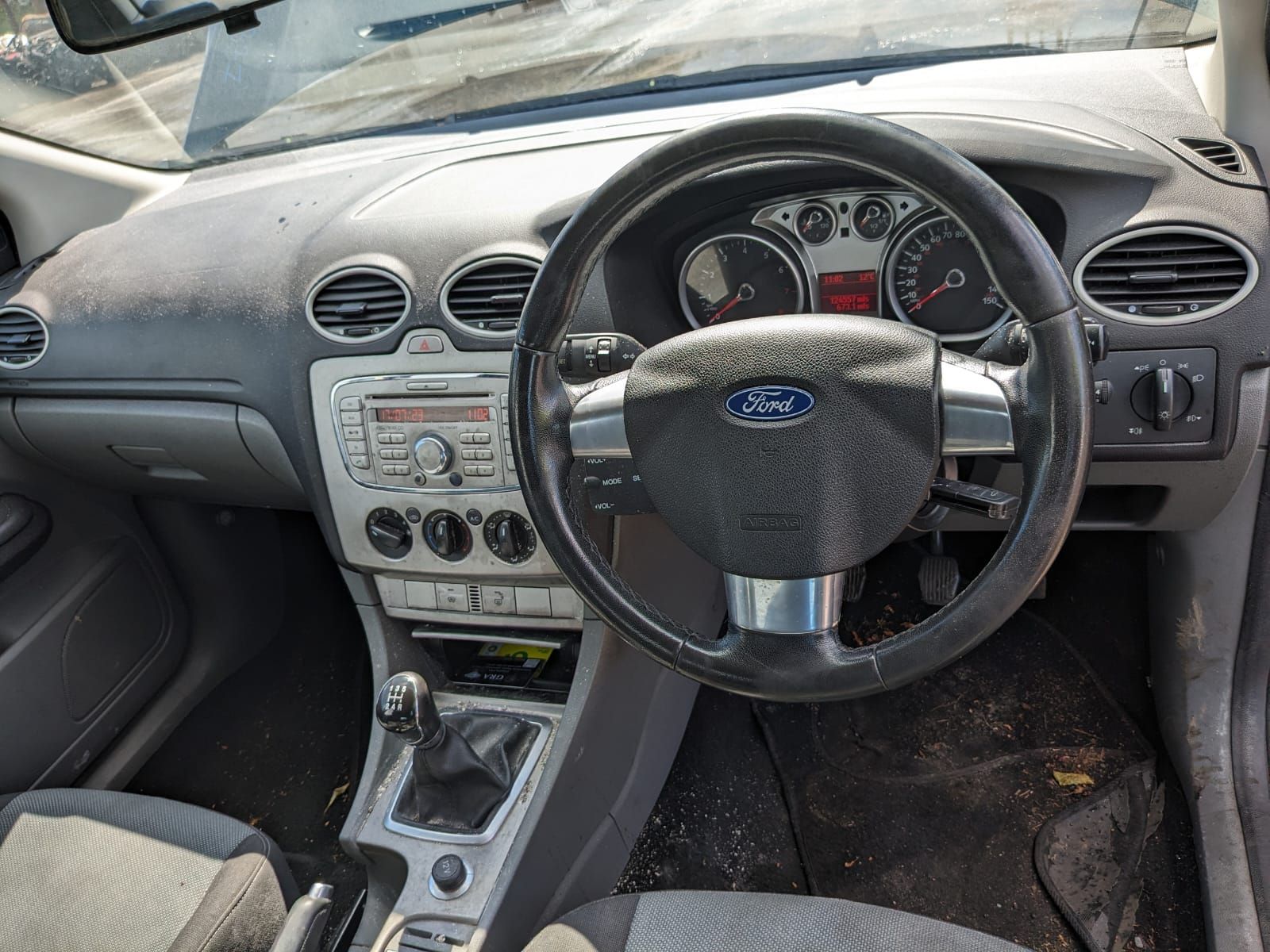 Б/У 1559586 Кнопка обогрева заднего стекла Ford Focus 2 (2004-2011)  Проверочный срок устанавливаетс bu6a1881870 Б/У запчасти