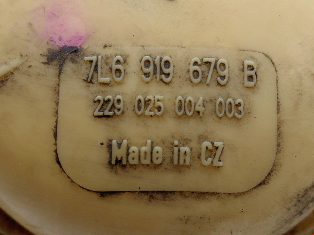 Б/У 7L6919088C Насос топливный Touareg 1 (2002-2010) в бак, с датчиком уровня, пробит корпус Проверо by9a1825330 Б/У запчасти