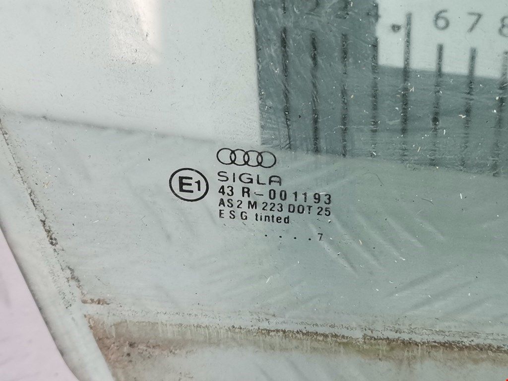 Б/У 8D0845202 Стекло двери передней правой Audi A4 B5 (1994-2001)  Проверочный срок устанавливается bu6a1993002 Б/У запчасти