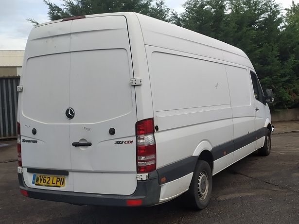 Б/У A2205400045 Датчик уровня омывающей жидкости Mercedes Sprinter 2 (W906) (2006-2016)  Проверочный bu6a1919910 Б/У запчасти