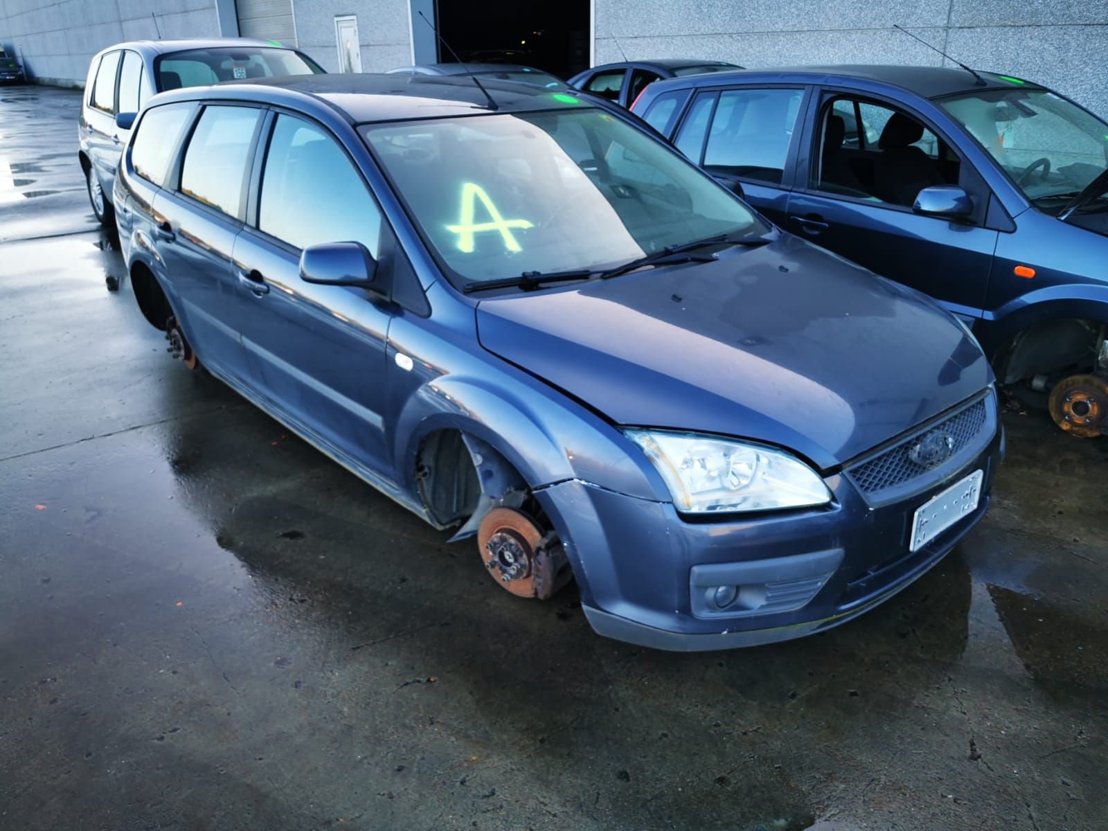 Б/У 1559586 Кнопка обогрева заднего стекла Ford Focus 2 (2004-2011)  Проверочный срок устанавливаетс bu6a1846349 Б/У запчасти