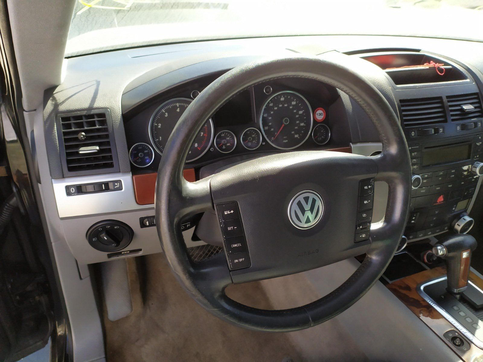 Б/У 7L0407271F Полуось передняя правая (приводной вал шрус) Volkswagen Touareg 1 (2002-2010) порван bu6a866797 Б/У запчасти